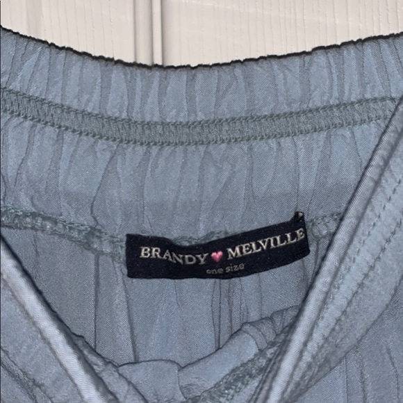 super cute brandy melville skirt - Picture 3 of 3